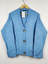 Dunnes Stores (LS-8403)